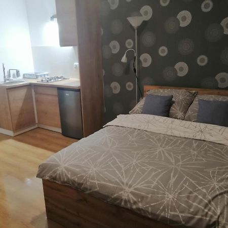 Pokoje Goscinne Przy Lesie Pobiedna Buitenkant foto